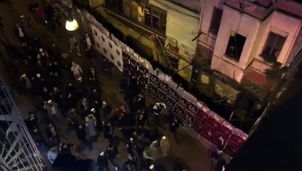 Erdoğan'ın 8 Mart sözlerinin ardından Taksim'de protesto: Ezana uzanan eller kırılsın