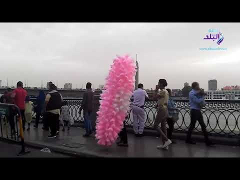 صدى البلد | إقبال المواطنين على كورنيش النيل ثاني أيام العيد