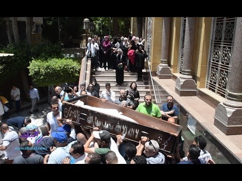 صدى البلد | نجوم الرياضة يشيعون جثمان عبد الرحيم محمد من الحامدية الشاذلية