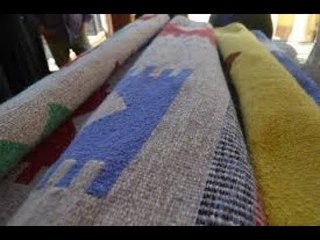 صدى البلد | ورشة الكليم بامبابة.. حرفة تتوارثها عائلة محمود حسن عبر السنين