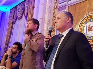 تعرف على الهدية التى اهداها رئيس الشيشان الى محمد صلاح