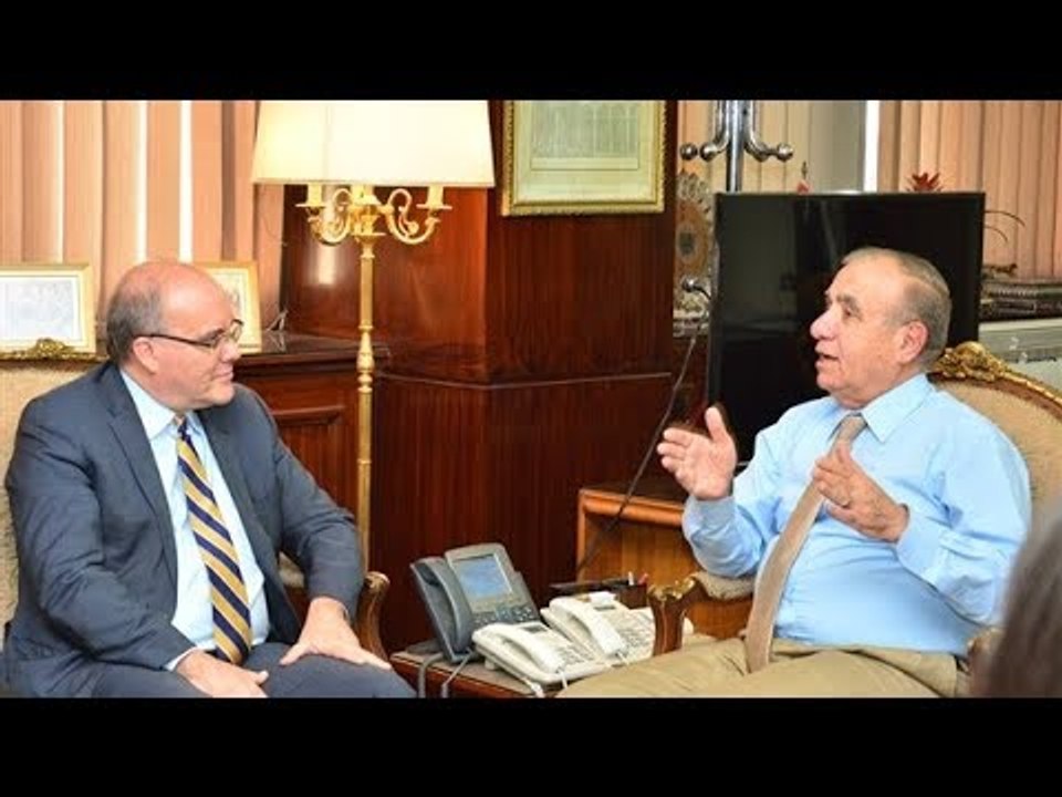 صدى البلد | وزير التنمية المحلية يستعرض خطة تنم...