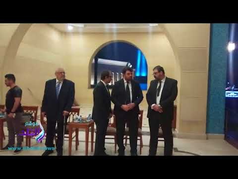 صدى البلد | توافد نجوم الفن والمجتمع على عزاء الفنان مدحت مرسى