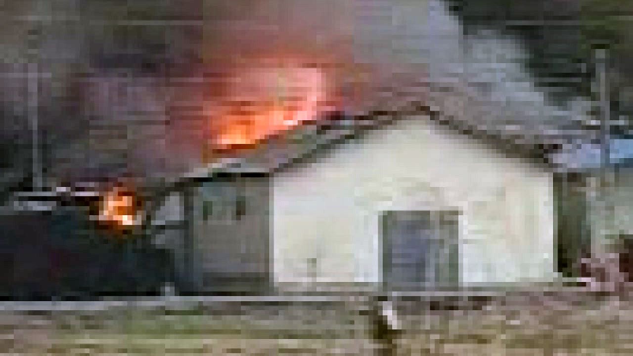 전북 익산서 주택 화재...인명 피해 없어 / YTN