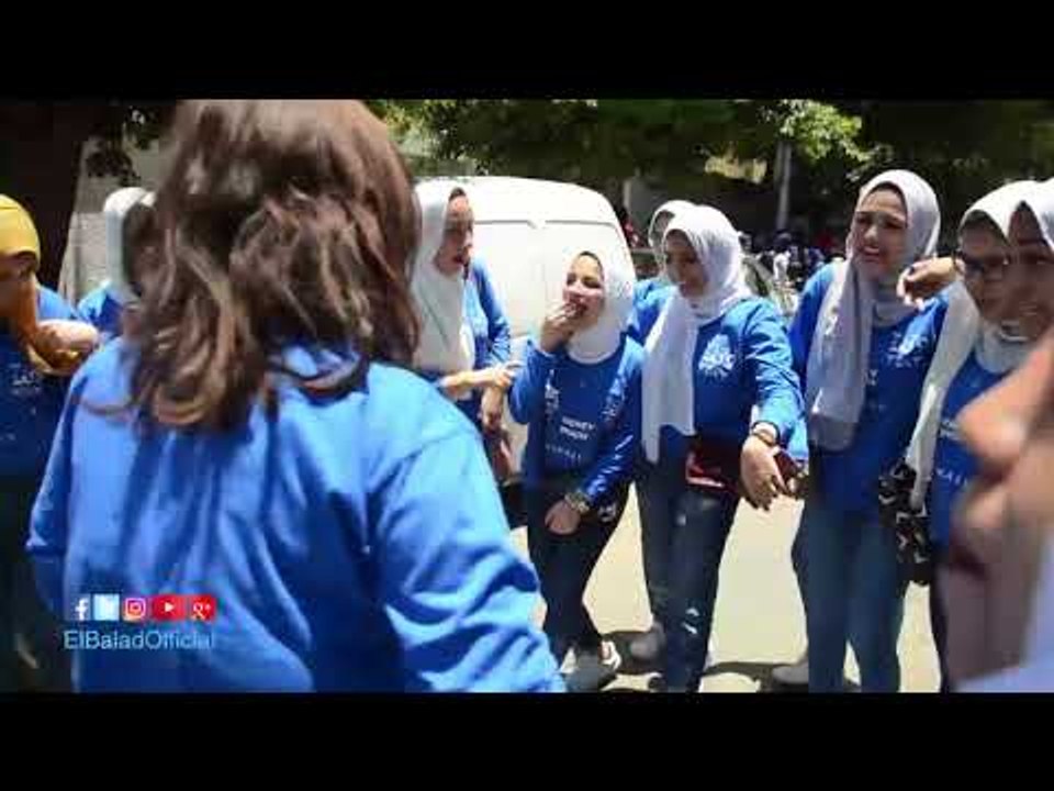 صدى البلد | زغاريد واحضان احتفالًا بانتهاء امتحانات الثانوية