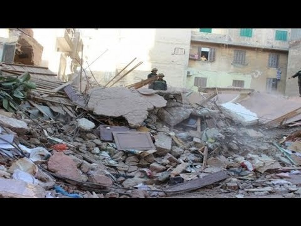 صدى البلد | انهيار عقارين بحي الساحل في شبرا