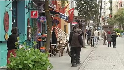 Relations tense as Turkey expels German journalists