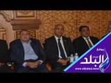 صدي البلد | رؤوف جاسر ومصطفى بكري في عزاء سيف العماري