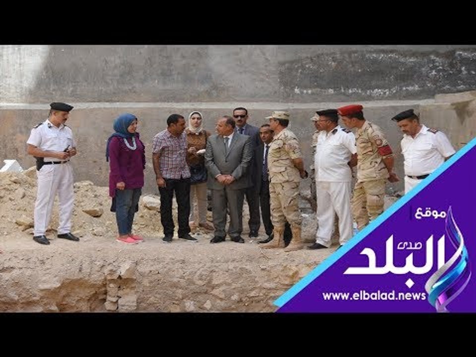 صدى البلد | محافظ الإسكندرية يتفقد تابوت الإسكندرية الأثري