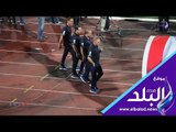 صدي البلد | لقطة رائعة من الجهاز الفني لمصر المقاصة تجاه دكة الزمالك