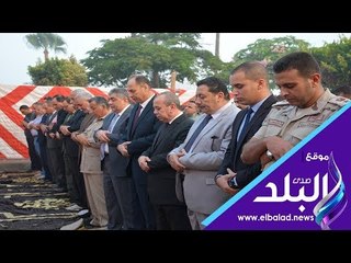 صدي البلد | محافظ دمياط يؤدى صلاة العيد بميدان الساعة