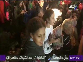 مع شوبير - شاهد..مظاهرة حب فى استقبال كابتن «محمود الخطيب» بالورود