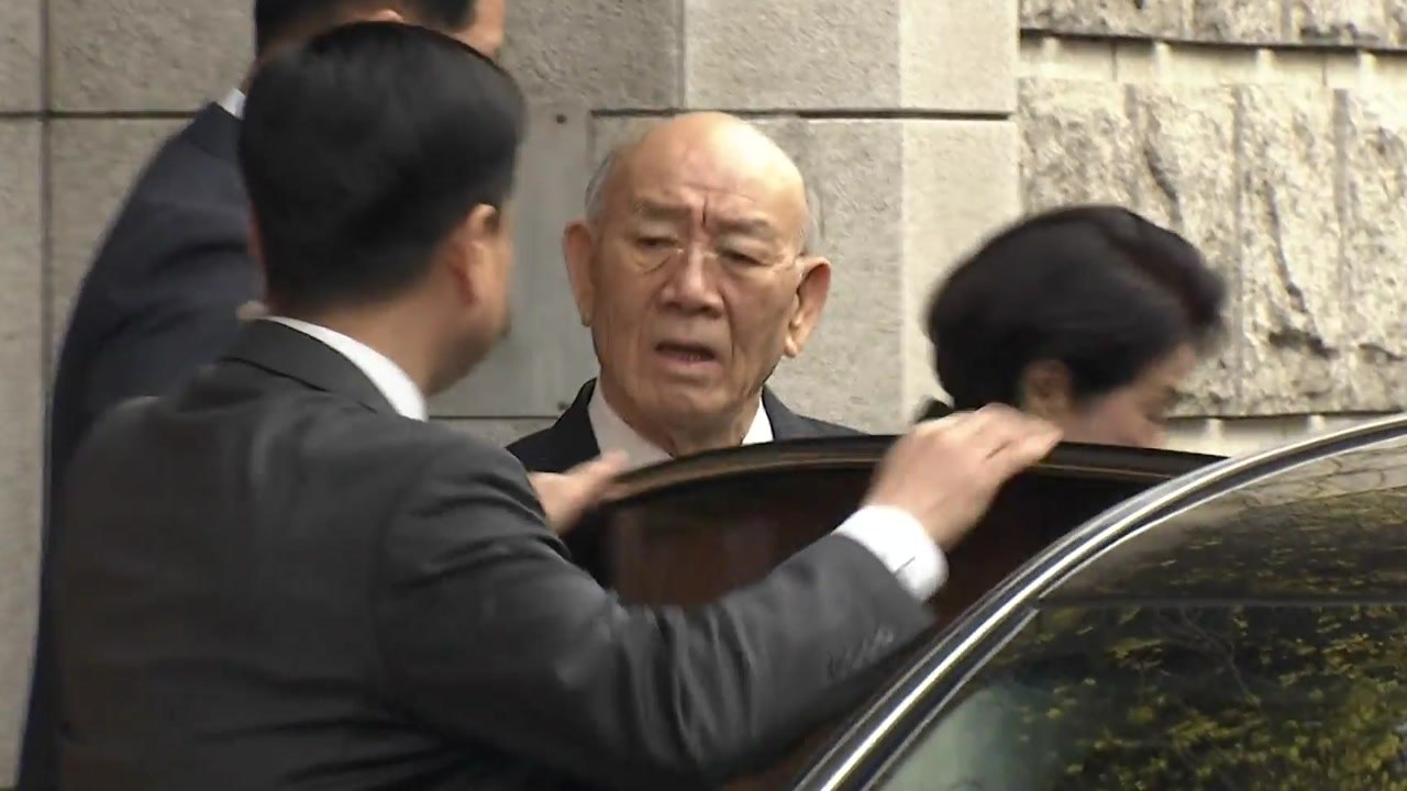 조비오 신부 명예훼손...전두환, 오늘 법정 출석 / YTN