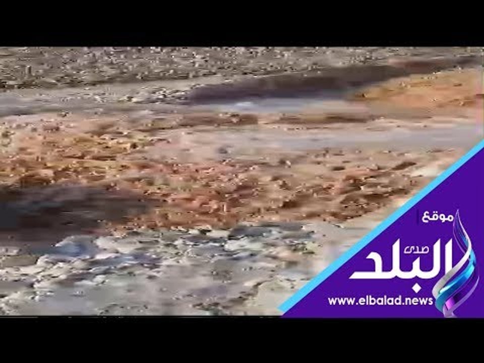 صدي البلد | سيول عاتية تجتاح عزبة سعيد فى أسيوط وانهيار عدة منازل