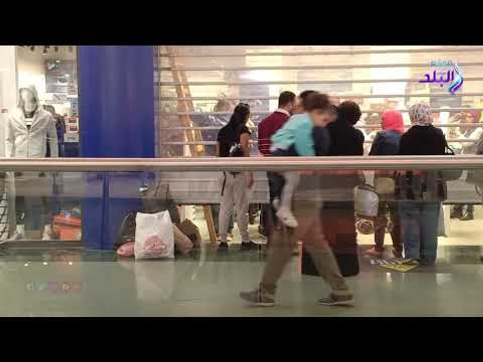 صدى البلد | إقبال متوسط من المواطنين علي المولات في  الجمعه السوداء Black Friday