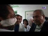 صدي البلد | مصليحي وصبحي يلتقطان صور مع العاملين بمستشفي ههيا المركزي