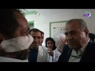 صدي البلد | مصليحي وصبحي يلتقطان صور مع العاملين بمستشفي ههيا المركزي