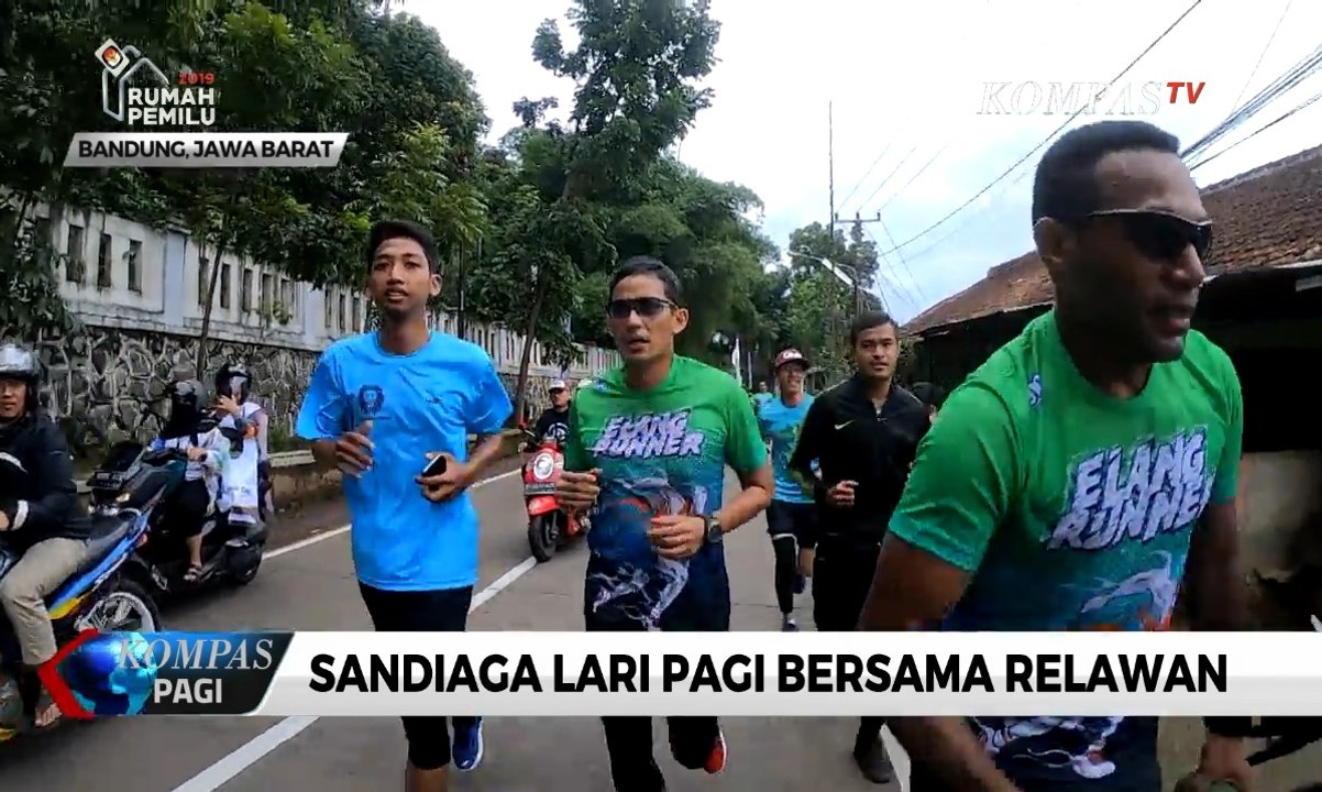Sandiaga Sapa Warga Bandung dengan Lari Pagi