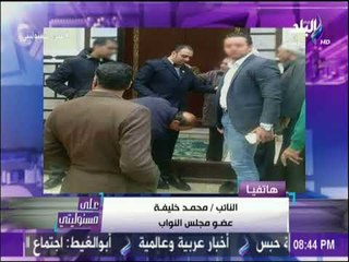 على مسئوليتي - نائب واقعة الحذاء: «خالي من ظهر بجوارى بالصورة ..وحذائي مش برباط ..وأنا خدام المحلة»