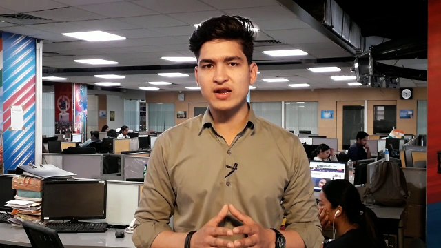 Priya Prakash Varrier Oru Adaar Love Controversy: प्रिया प्रकाश वारियर की पहली फिल्म पर विवाद