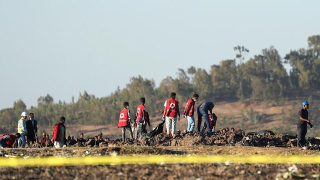 Crash d'Ethiopian Airlines : les Boeing 737 Max cloués au sol