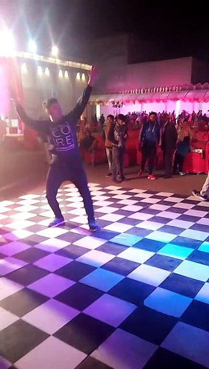Just own that dance floor!! He is smashing it...