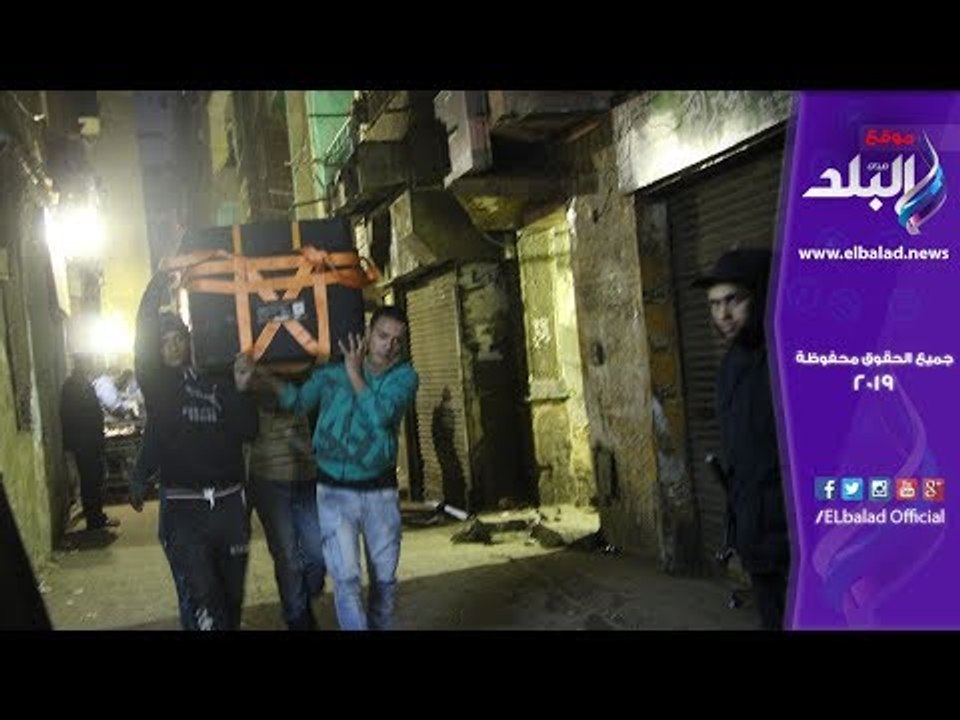 صدي البلد | لحظة استخرج رجال الأمن محتويات شقة إرهابي الدرب الأحمر