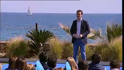 Casado reta a Pedro Sánchez a un debate cara a cara