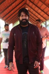 വിശദീകരണവുമായി യഷ് | filmibeat Malayalam