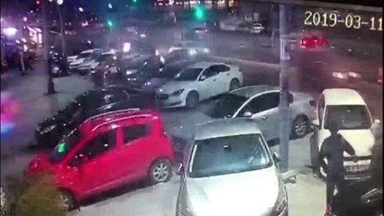 Sultangazi'deki Otomobilin Kaza Anı Kamerada