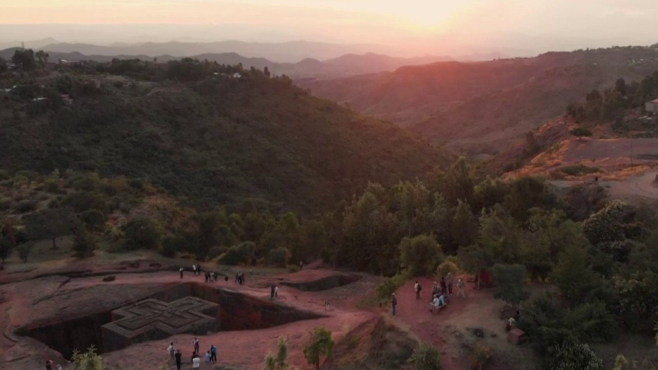 Actu plus - La visite d'Emmanuel Macron en Afrique