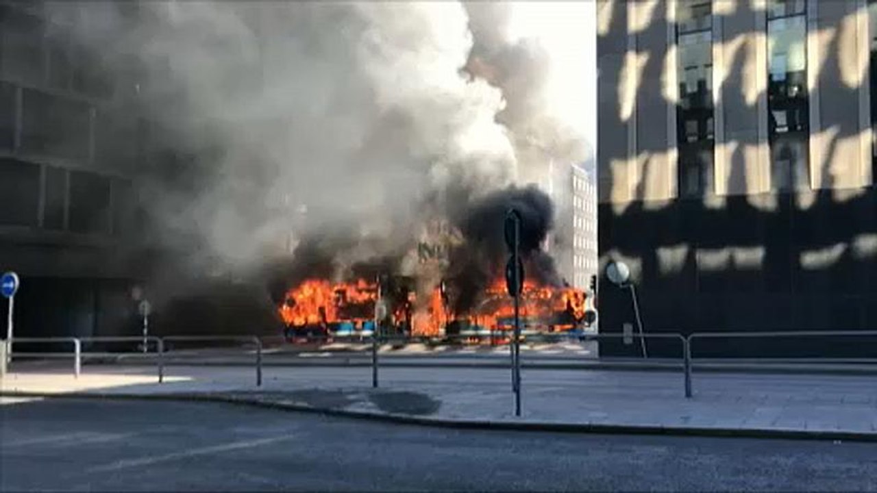 Oh schreck: bus in stockholm explodiert