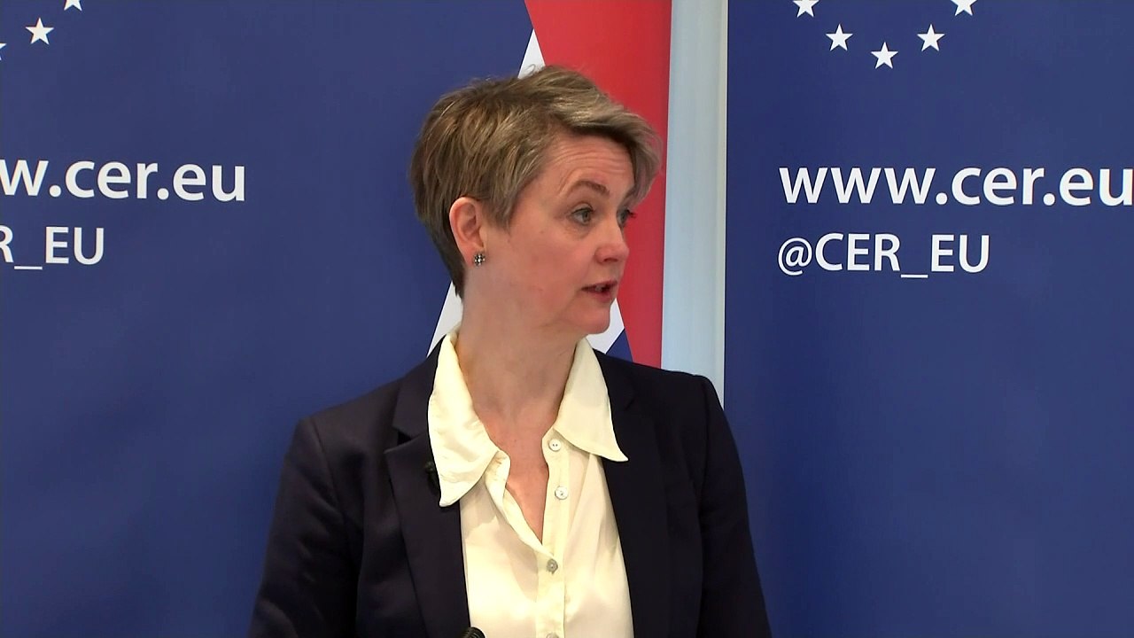 Cooper: Parliament vote on no deal or extending Article 50