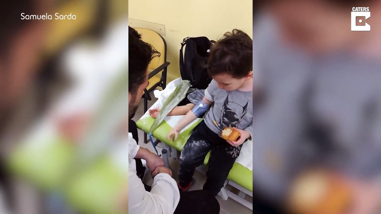 Biyonik Kol Takılan Çocuğun Mutluluğu