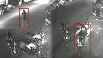 बैंक के सामने से मिनटों में चोरी हो गई बाइक, सीसीटीवी में दिखी चोर की करतूत