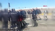 Van Polisleri Taşıyan Midibüs ile Minibüs Çarpıştı 6'sı Polis, 17 Yaralı-3