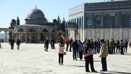 İsrail polisinden Mescid-i Aksa'da provokatif hareket