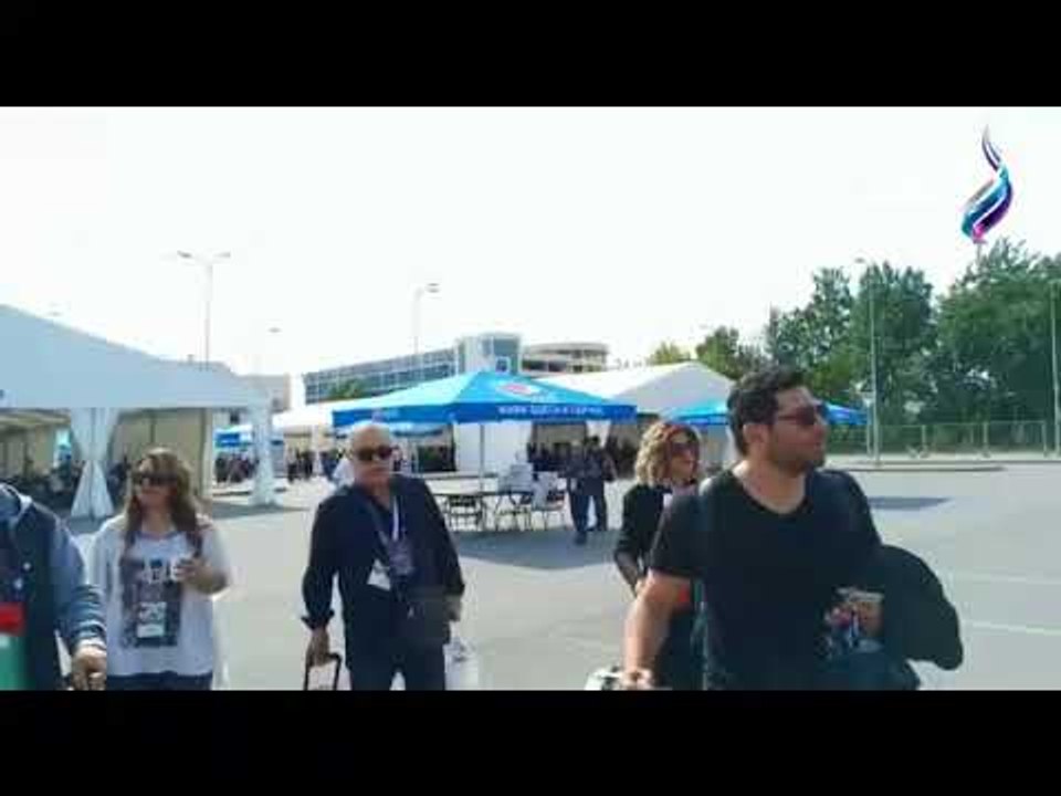 صدى البلد - شاهد ..لحظة وصول بعثة الفنانين لتشجيع منتخب مصر فى روسيا