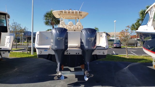 2015 Grady-White 336 Canyon Boat For Sale at MarineMax Fort Myers