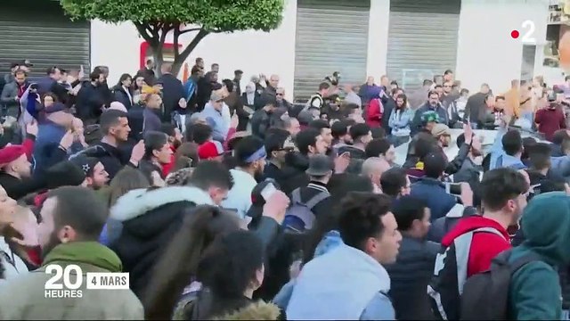 Algérie : Abdelaziz Bouteflika renonce à un 5e mandat