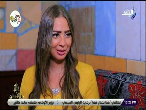بر الأمان - قصة سيدة تعمل سائقة تاكسي .. الشغل مش عيب: أنا أنثى فى بيتى وفى الشارع أنا راجل