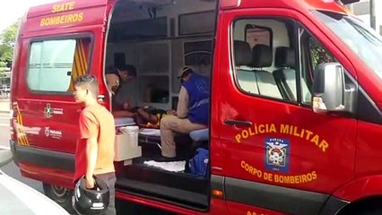 Moto bate em caminhonete na Av. Brasil