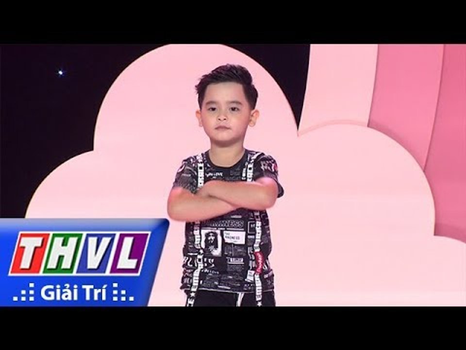 THVL | Thiên thần đi học – Tập 14[3]: Bé Việt Anh trổ tài biểu diễn thời trang