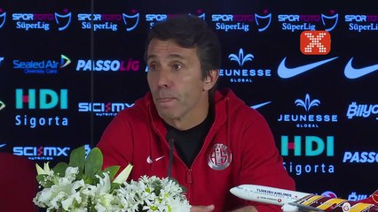 Bülent Korkmaz: "Maçın özeti, Muslera tuttu biz yedik"