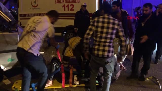 Bursa - Kamyonet ve Otomobil Çarpıştı: 3'ü Çocuk 4 Yaralı