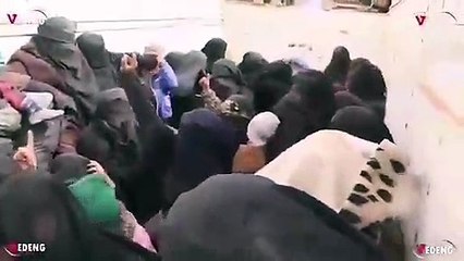 Islamic State's Jihadi Brides Attack a Woman forShowing her Hair