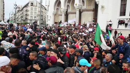 Buteflika no se presentará a la reelección