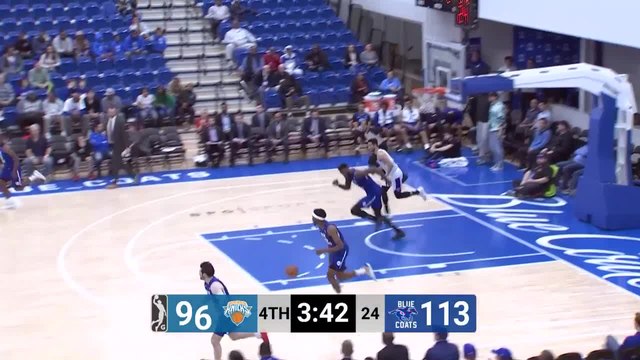 Stephen Zimmerman Posts 12 points & 20 rebounds vs. Delaware Blue Coats