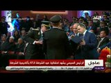 صدى البلد - وزير الداخلية يقدم هدية تذكارية للرئيس السيسي فى احتفال عيد الشرطة