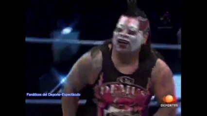 Virus vs. Demus 3:16 en lucha "Cabellera contra cabellera" (CMLL).